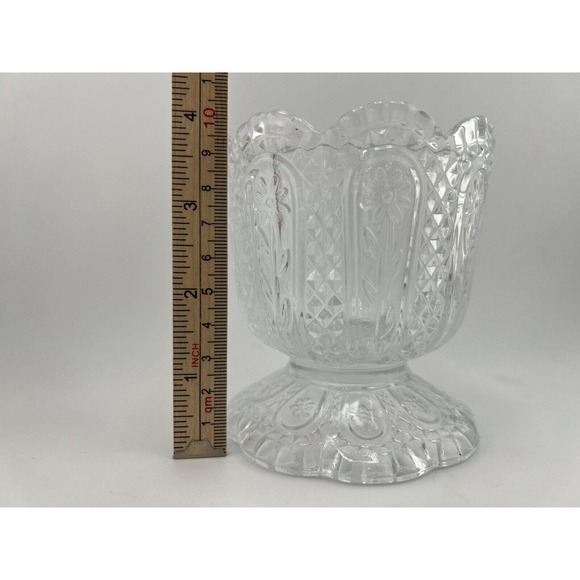 Vintage Avon Fostoria Floral Clear Glass Scalloped Edges Footed Candle Holder - Picture 5 of 9